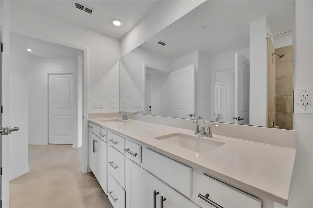 19140 Scallop Loop Bradenton FL 34211