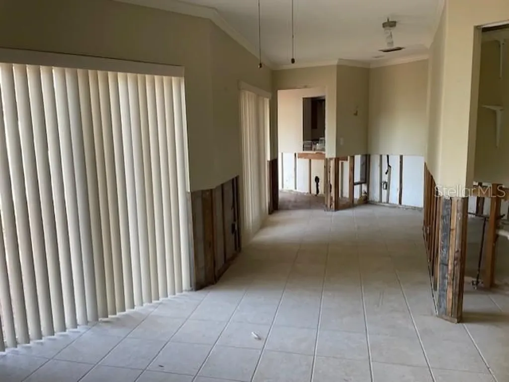 1924 62nd Avenue NE St Petersburg FL 33702