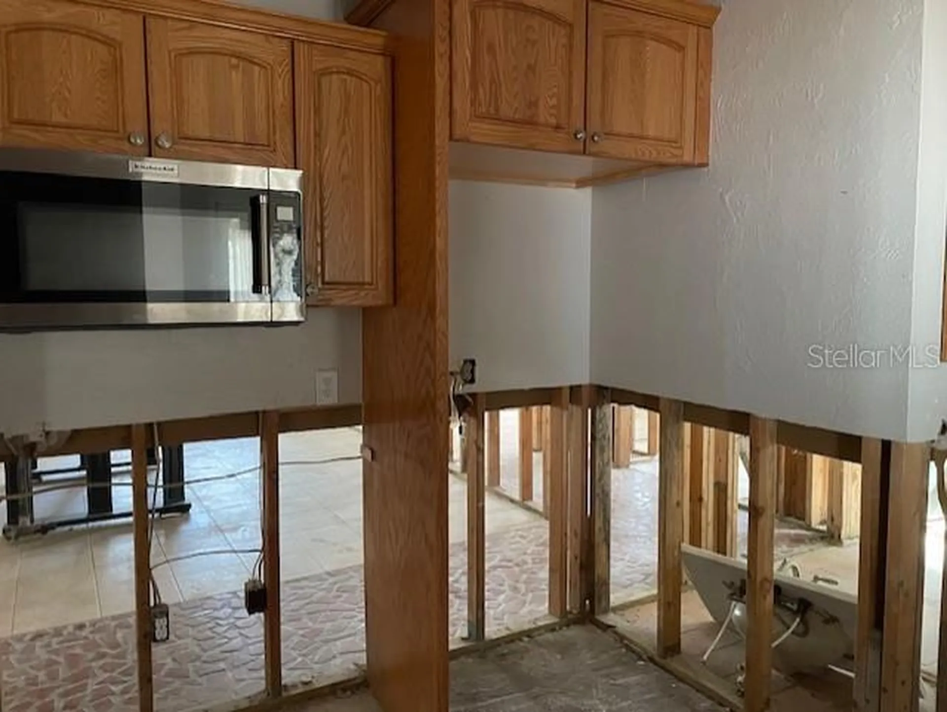 1924 62nd Avenue NE St Petersburg FL 33702