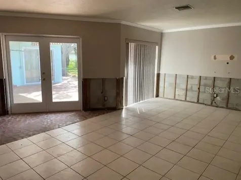 1924 62nd Avenue NE St Petersburg FL 33702