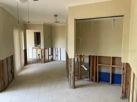 1924 62nd Avenue NE St Petersburg FL 33702