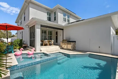 2702 W Cass Street Tampa FL 33609