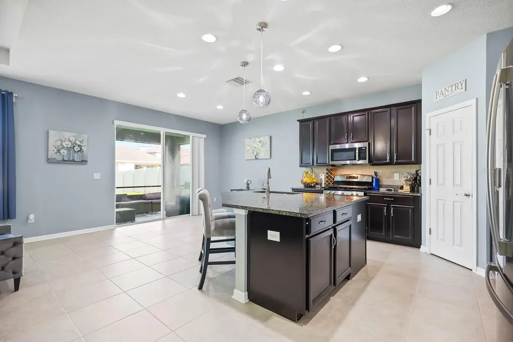 11204 Coventry Grove Circle Lithia FL 33547