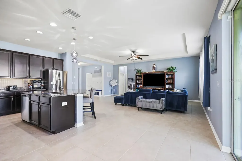 11204 Coventry Grove Circle Lithia FL 33547