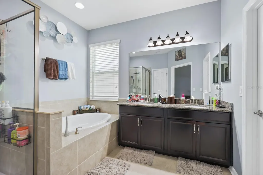 11204 Coventry Grove Circle Lithia FL 33547