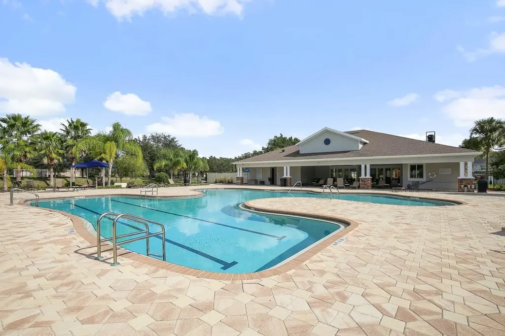 11204 Coventry Grove Circle Lithia FL 33547