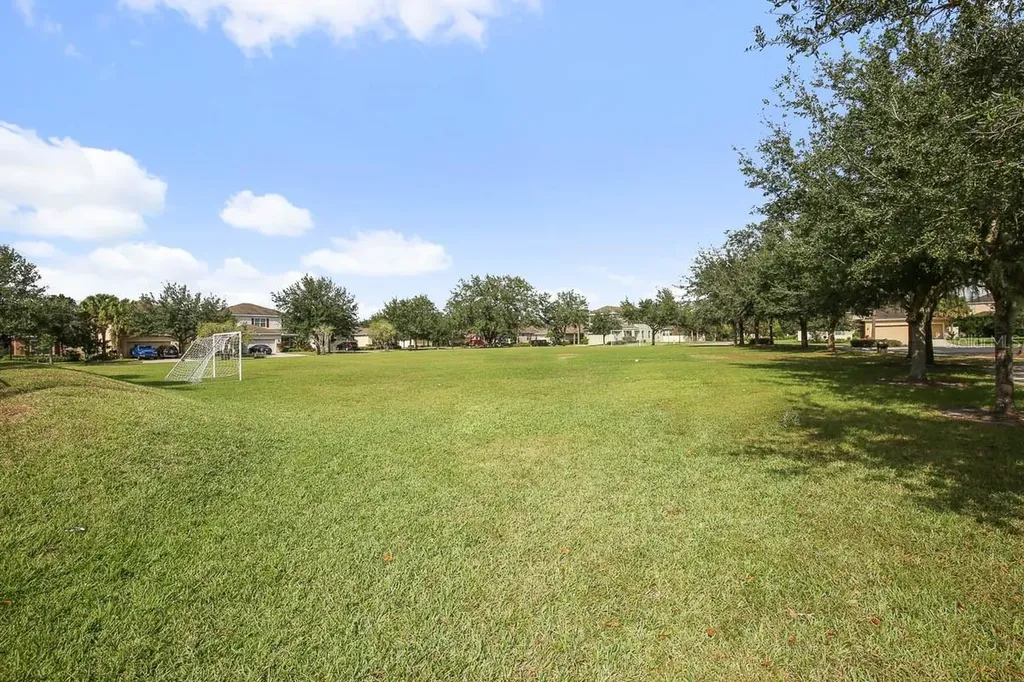 11204 Coventry Grove Circle Lithia FL 33547