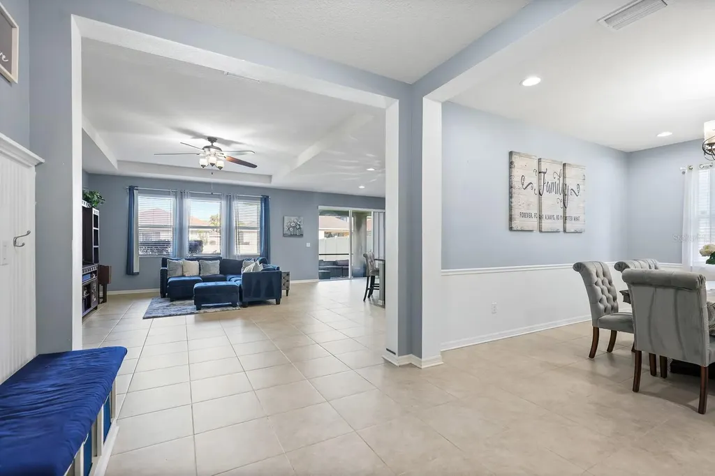 11204 Coventry Grove Circle Lithia FL 33547