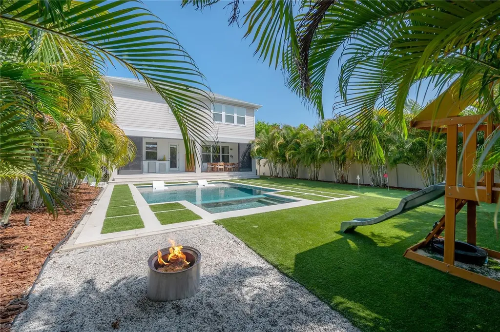 4114 W North A Street Tampa FL 33609