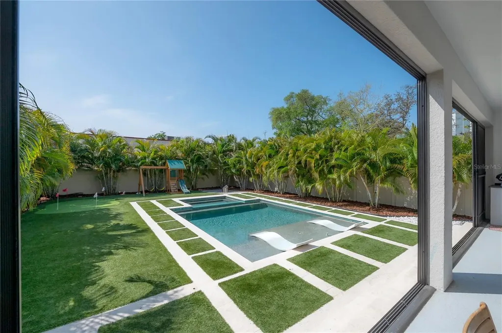 4114 W North A Street Tampa FL 33609