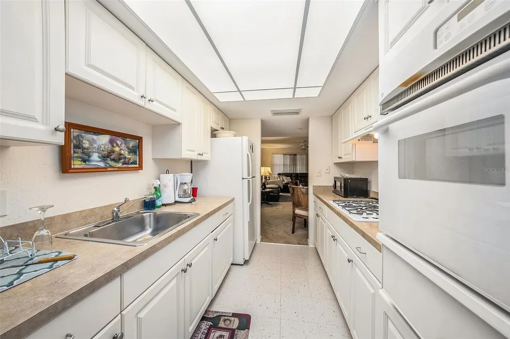 1950 59th Avenue N St Petersburg FL 33714