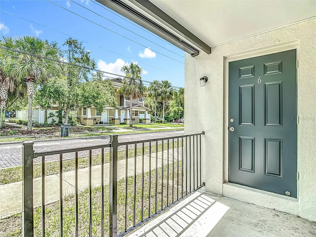 401 E Boyer Street Tarpon Springs FL 34689
