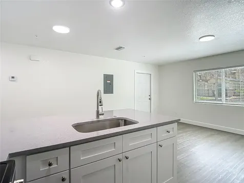 401 E Boyer Street Tarpon Springs FL 34689