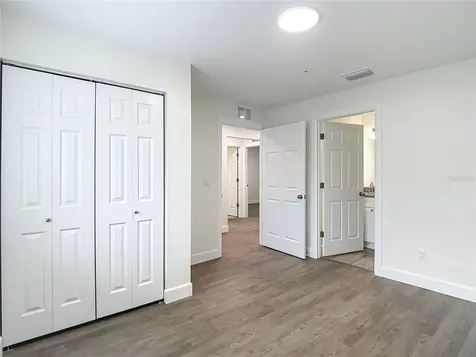 401 E Boyer Street Tarpon Springs FL 34689