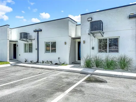 401 E Boyer Street Tarpon Springs FL 34689