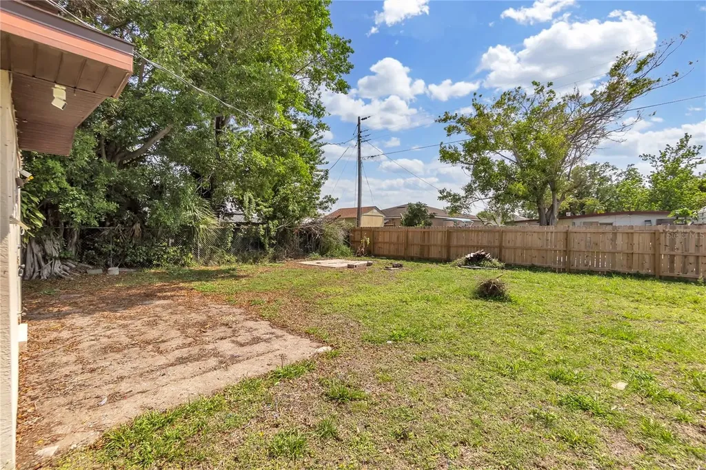 508 63rd Avenue Drive W Bradenton FL 34207