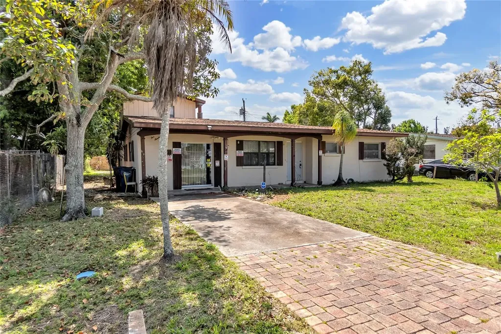 508 63rd Avenue Drive W Bradenton FL 34207