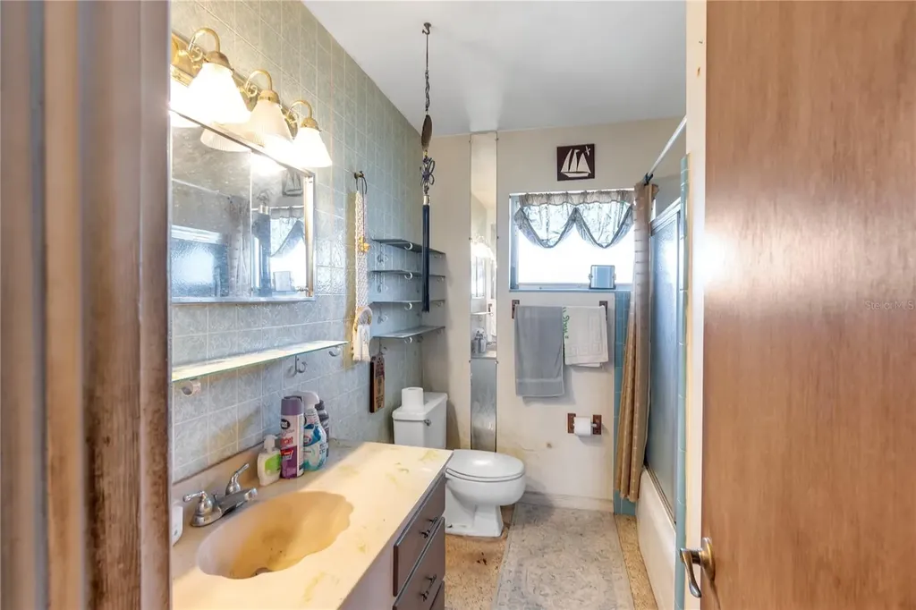 508 63rd Avenue Drive W Bradenton FL 34207