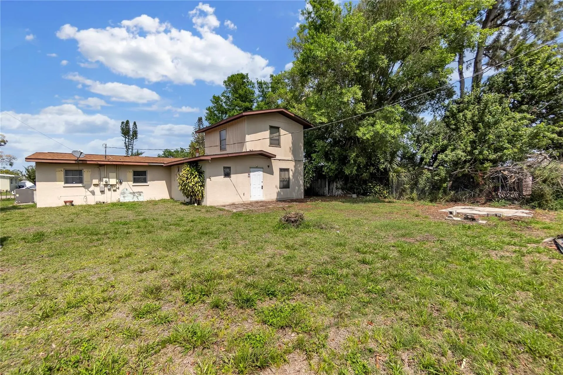 508 63rd Avenue Drive W Bradenton FL 34207