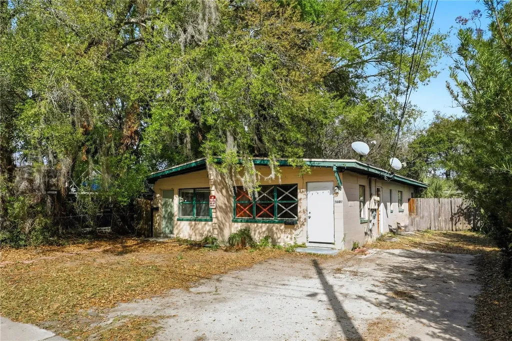 1605 Dauphin Lane Orlando FL 32803