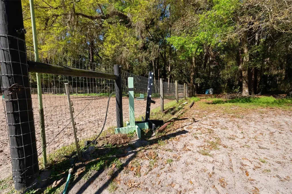 15311 SW 107th Street Archer FL 32618