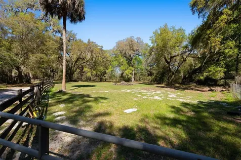 15311 SW 107th Street Archer FL 32618