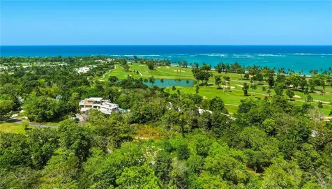 LOT-17 Villa Dorado Estates Dorado PR 00646