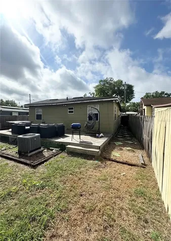 831 Naples Drive Orlando FL 32804
