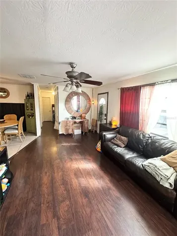 831 Naples Drive Orlando FL 32804