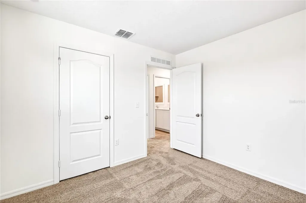 13430 Leaping Water Way Astatula FL 34705