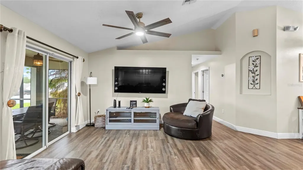 706 Dolcetto Drive Davenport FL 33897