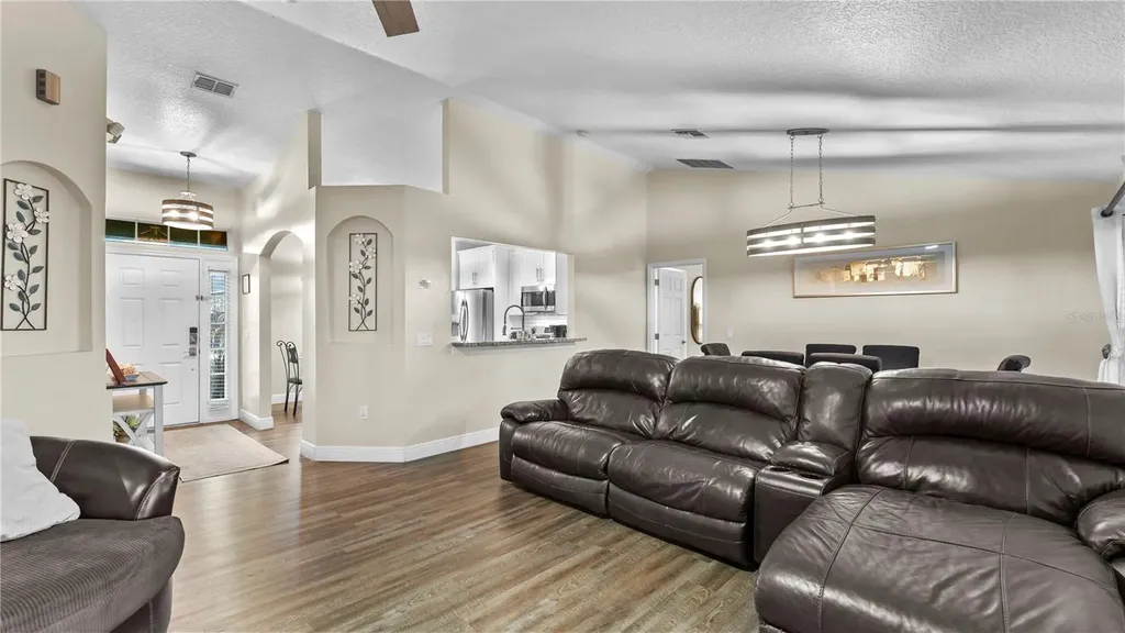 706 Dolcetto Drive Davenport FL 33897