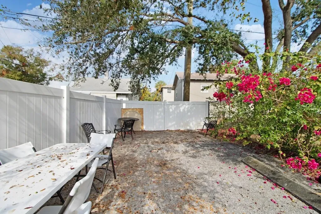 820 15th Street N St Petersburg FL 33705