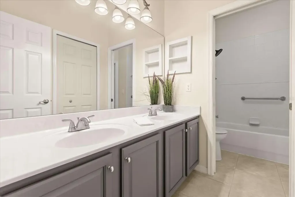 597 Sand Wedge Loop Apopka FL 32712