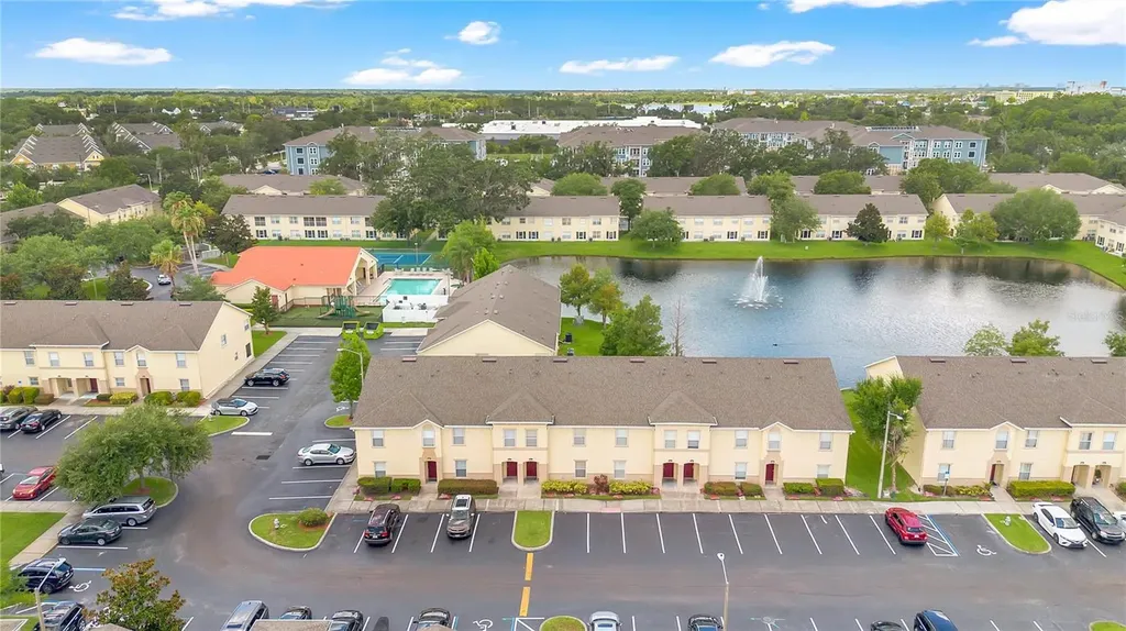 2855 Club Cortile Circle Kissimmee FL 34746