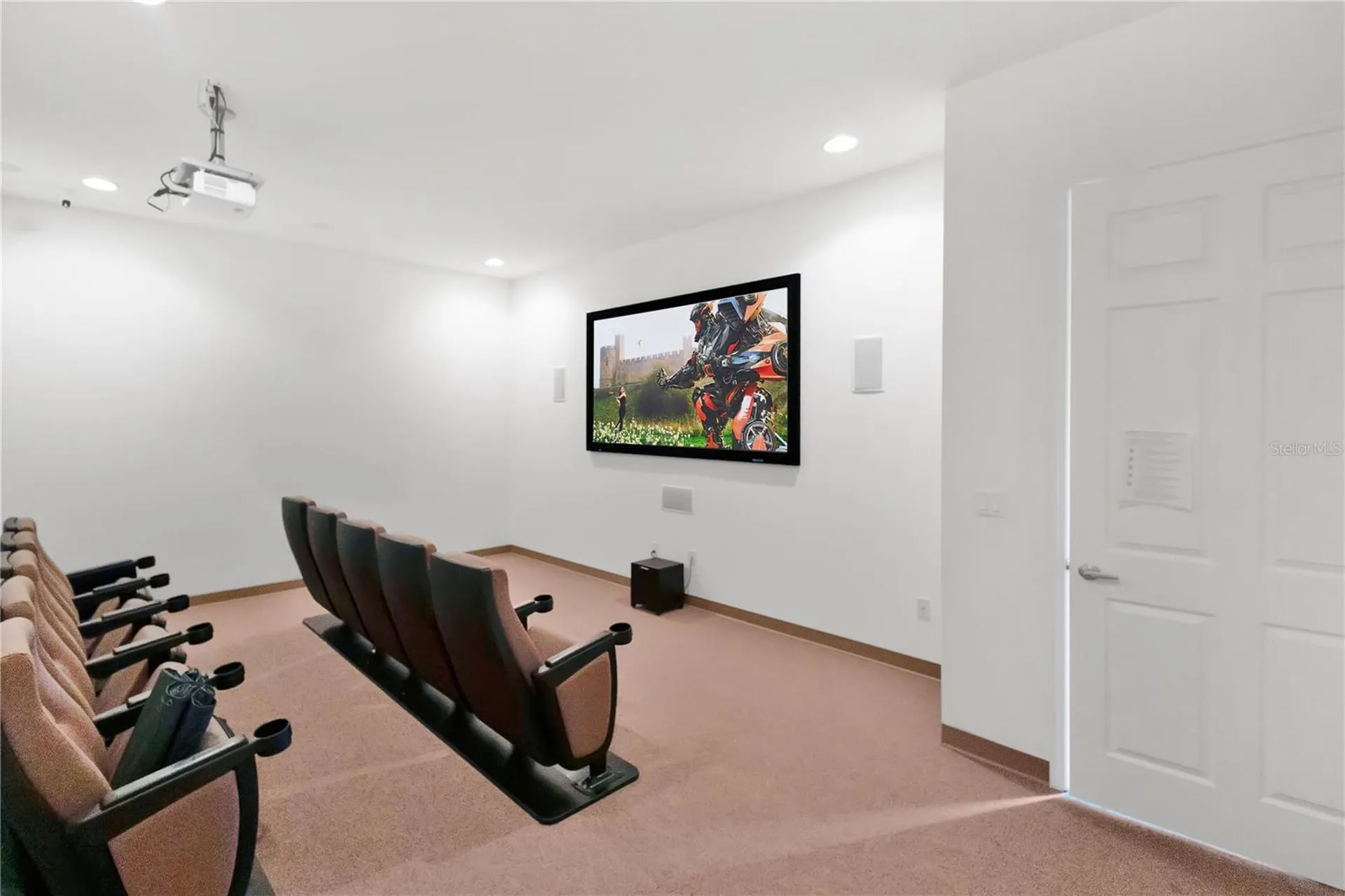 2855 Club Cortile Circle Kissimmee FL 34746