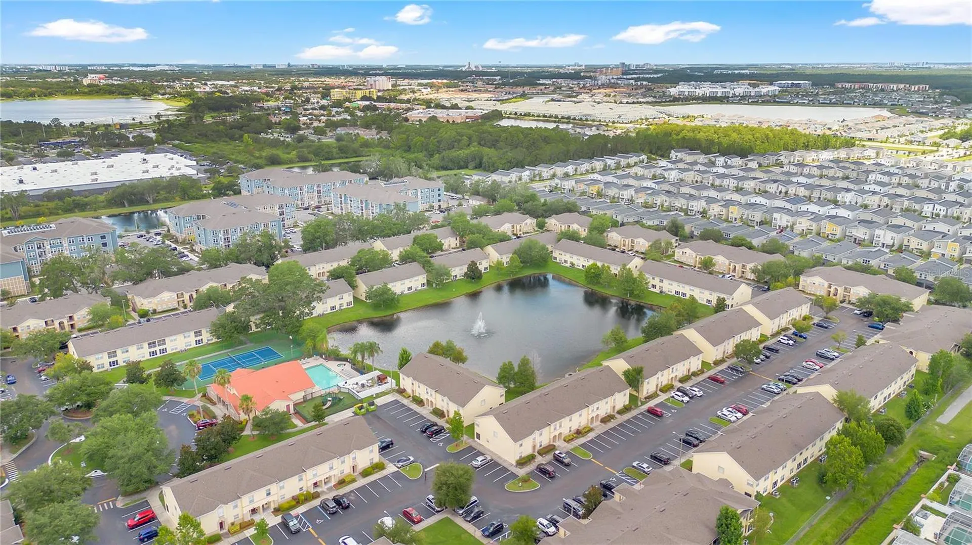 2855 Club Cortile Circle Kissimmee FL 34746