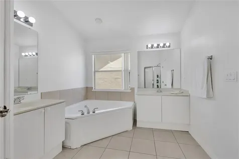 2855 Club Cortile Circle Kissimmee FL 34746