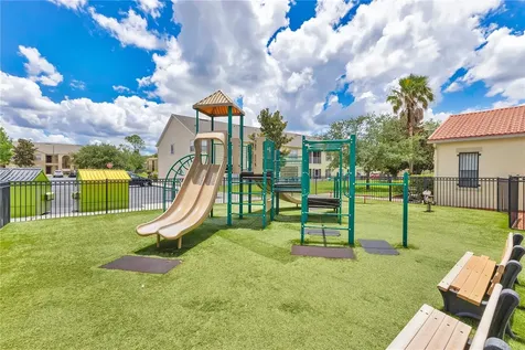 2855 Club Cortile Circle Kissimmee FL 34746