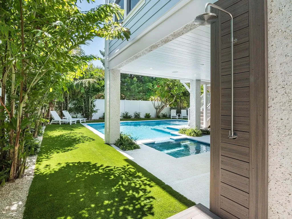 419 Alamanda Road Anna Maria FL 34216
