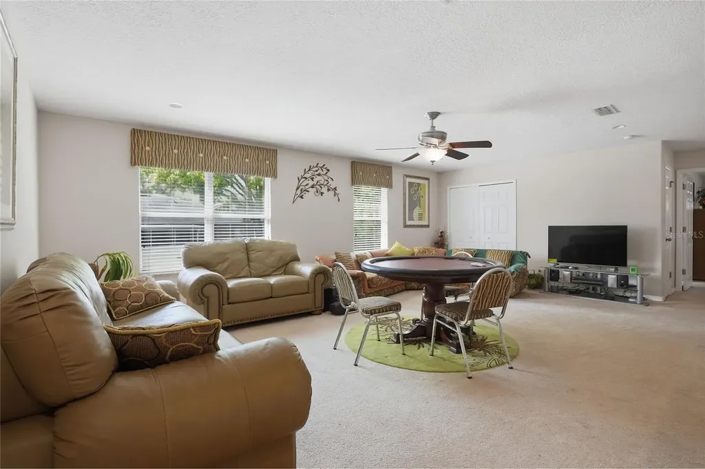 2714 Plumberry Avenue Ocoee FL 34761