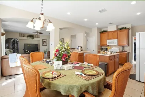 2714 Plumberry Avenue Ocoee FL 34761