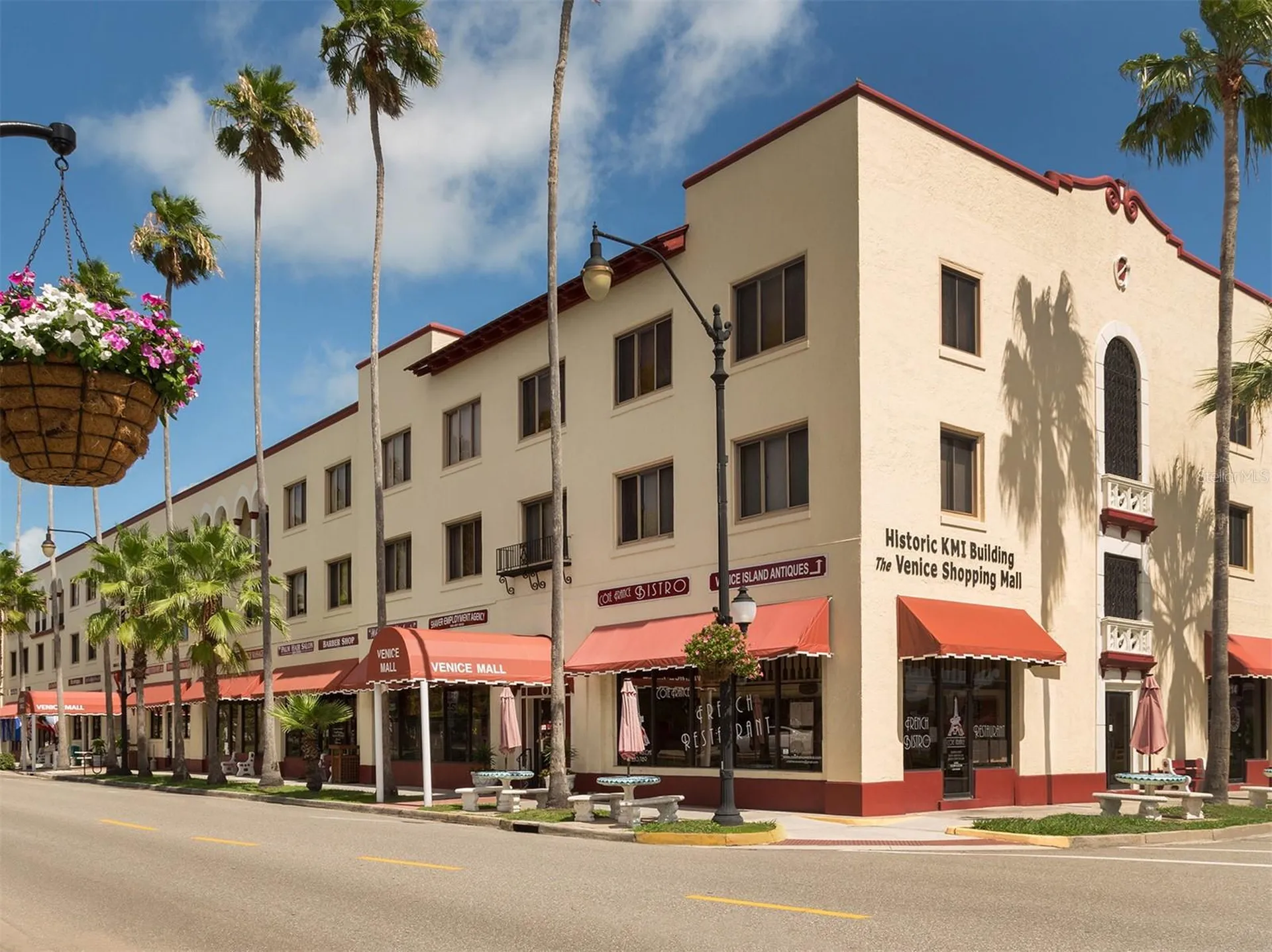 1053 Derian Place Nokomis FL 34275