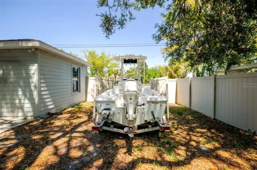 1101 2nd Street W Bradenton FL 34205
