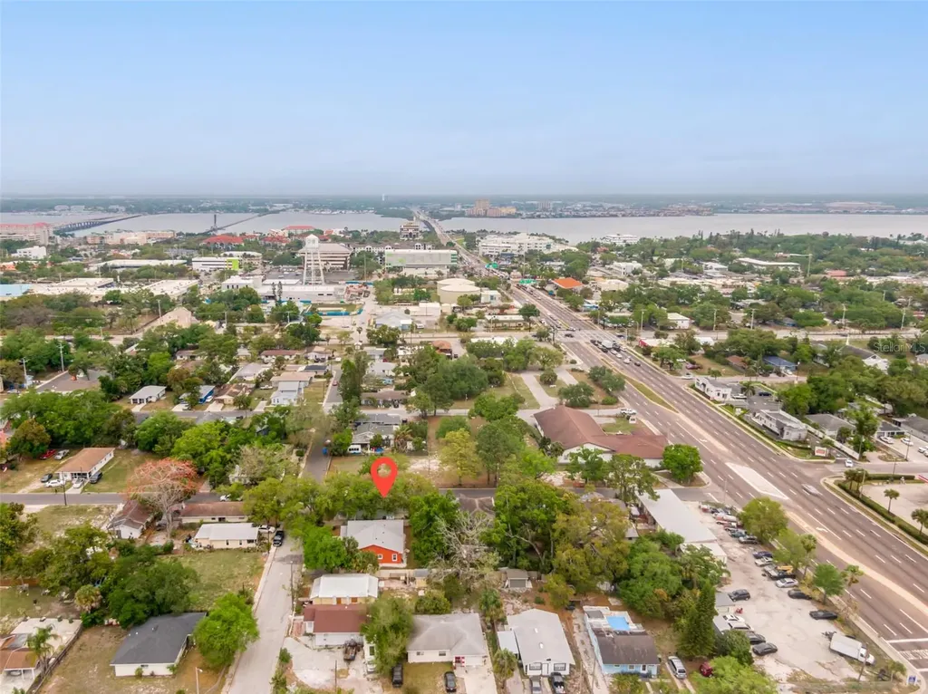 1101 2nd Street W Bradenton FL 34205