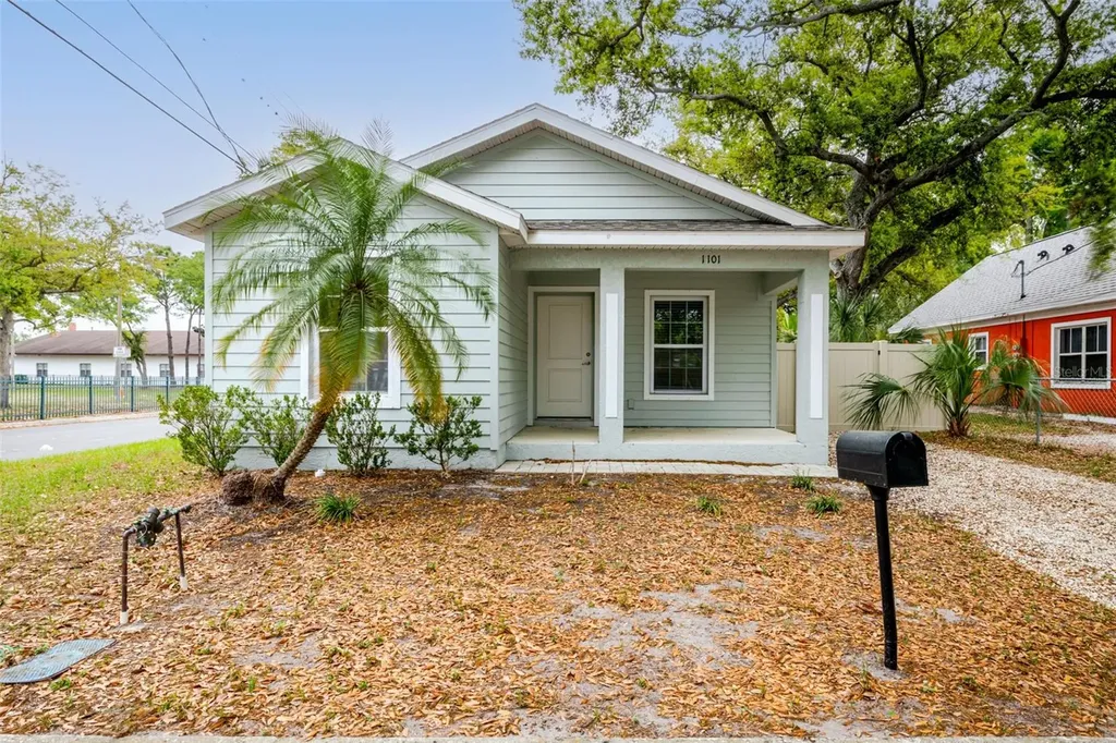 1101 2nd Street W Bradenton FL 34205