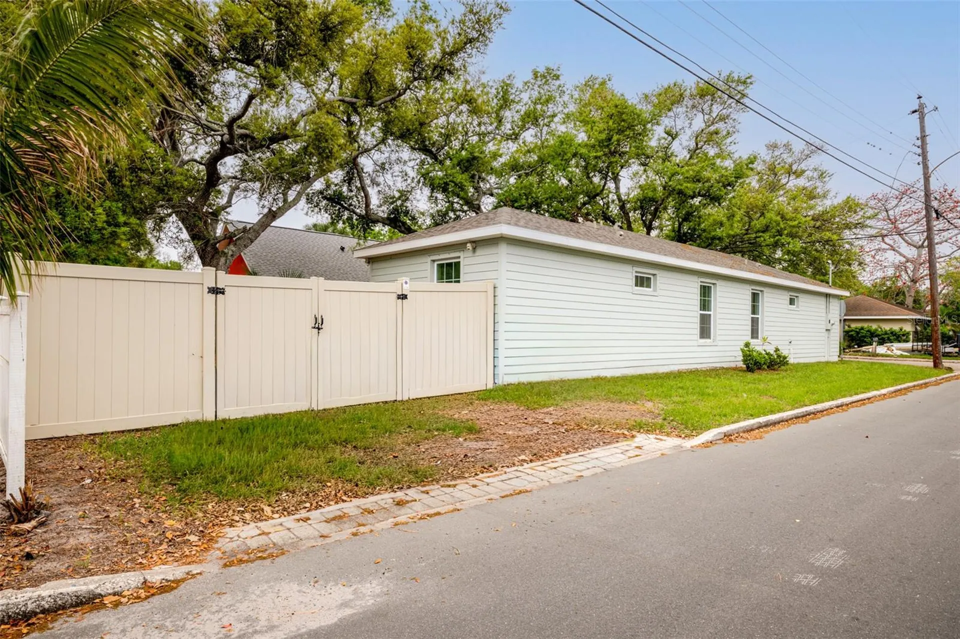 1101 2nd Street W Bradenton FL 34205