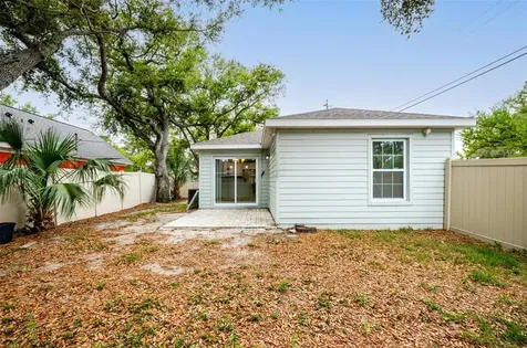 1101 2nd Street W Bradenton FL 34205