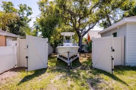 1101 2nd Street W Bradenton FL 34205