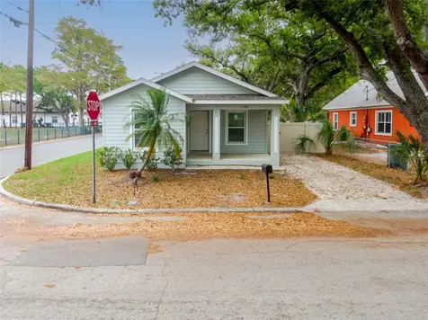 1101 2nd Street W Bradenton FL 34205